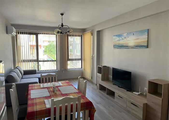 Mihaela - 2 Бургас